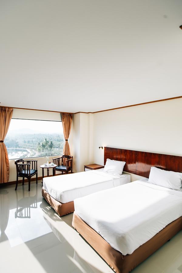 Sinkiat Thani Hotel Satun Esterno foto