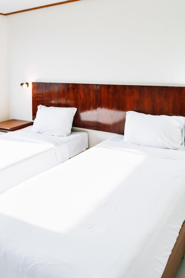 Sinkiat Thani Hotel Satun Esterno foto