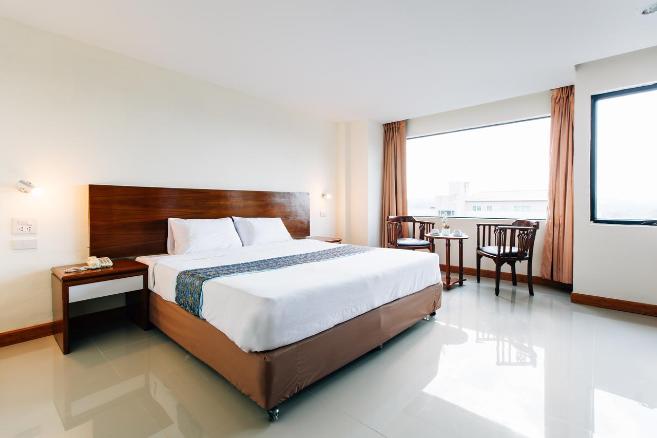 Sinkiat Thani Hotel Satun Esterno foto