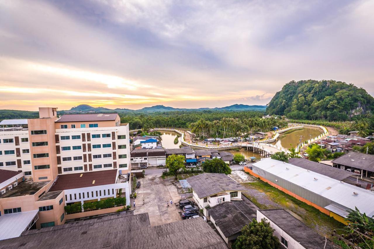Sinkiat Thani Hotel Satun Esterno foto
